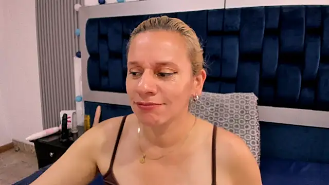 Snapshot of sofia_mature chatting on December 1, 2024, 4:29 pm sofia mature online show from December 1, 2024, 4:29 pm