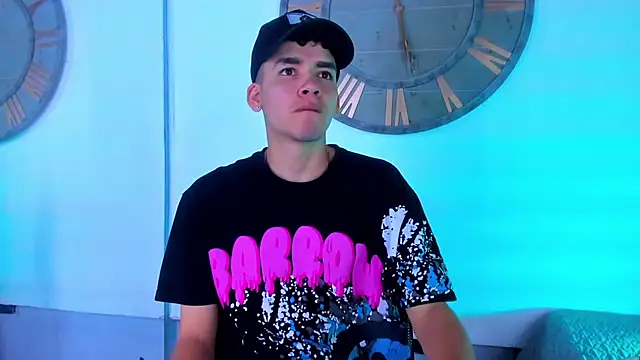 Mike 0233  online show from January 12, 2025, 4:52 am