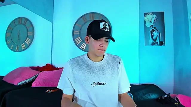 Mike 0233  online show from January 21, 2025, 4:21 am