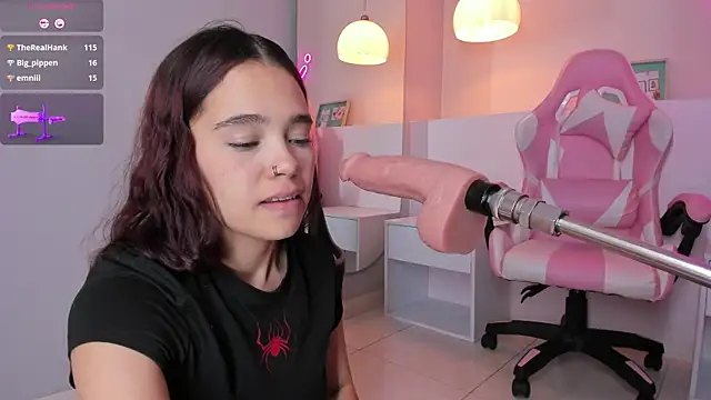 violeth hill online show from March 22, 2025, 11:09 pm