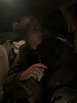 Snapshot of starrynikki chatting on January 17, 2025, 6:57 am starrynikki online show from January 17, 2025, 6:57 am