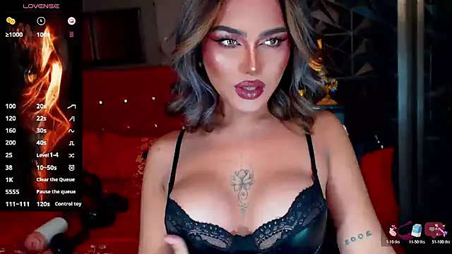 Snapshot of NatalyaFox chatting on November 6, 2025, 8:59 am NatalyaFox online show from November 6, 2025, 8:59 am