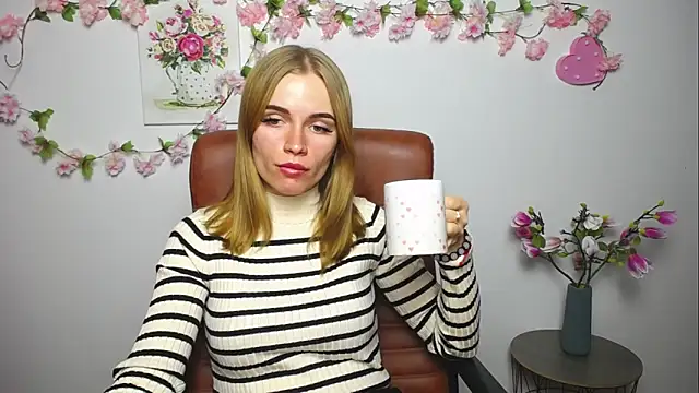 MargaritaKiss online show from September 11, 2025, 6:30 pm