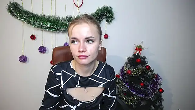 MargaritaKiss online show from December 14, 2025, 7:51 pm