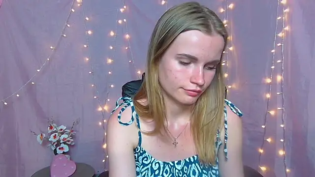 Snapshot of MargaritaKiss chatting on May 22, 2026, 6:57 pm MargaritaKiss online show from May 22, 2026, 6:57 pm