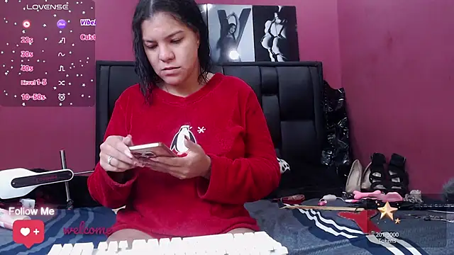 Snapshot of Karly_Grey_s chatting on June 17, 2026, 2:18 pm Karly Grey s online show from June 17, 2026, 2:18 pm