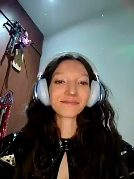 Lucy cole online show from January 19, 2025, 9:22 am