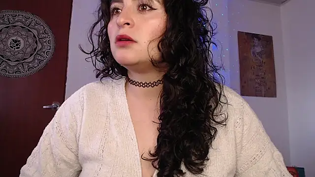 Snapshot of Marci_owo chatting on February 12, 2025, 2:32 pm Marci owo online show from February 12, 2025, 2:32 pm