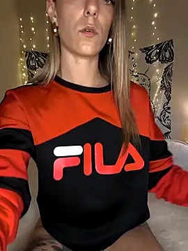 Nikiita-28 online show from March 3, 2026, 3:51 pm