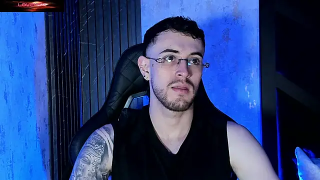 Snapshot of CodyWalkerR chatting on July 15, 2026, 5:51 pm CodyWalkerR online show from July 15, 2026, 5:51 pm