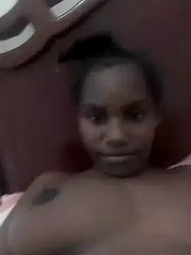 Snapshot of Ebonyyprincess chatting on November 12, 2025, 7:13 pm Ebonyyprincess online show from November 12, 2025, 7:13 pm