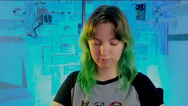 Snapshot of RocKStone_ chatting on October 6, 2025, 4:43 am RocKStone online show from October 6, 2025, 4:43 am