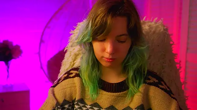 Snapshot of RocKStone_ chatting on October 28, 2025, 8:18 am RocKStone online show from October 28, 2025, 8:18 am