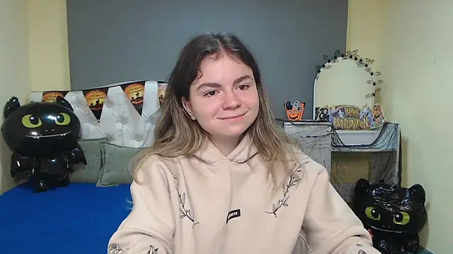 TinaRedly online show from November 1, 2025, 6:21 pm