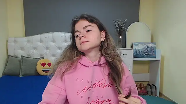 TinaRedly online show from November 7, 2025, 6:46 am