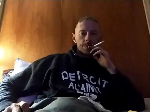 Snapshot of elmerfuddin87 chatting on October 9, 2025, 2:31 am elmerfuddin87 online show from October 9, 2025, 2:31 am