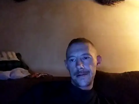 Snapshot of elmerfuddin87 chatting on October 14, 2025, 3:29 am elmerfuddin87 online show from October 14, 2025, 3:29 am