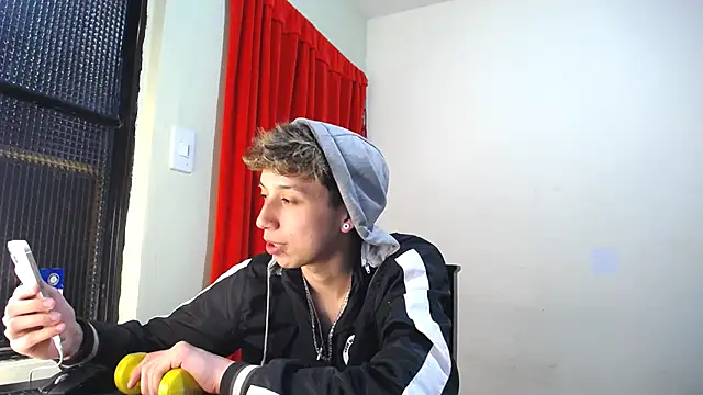  Thomas hot  online show from January 31, 2025, 10:10 pm