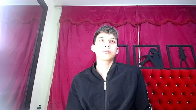  Thomas hot  online show from March 18, 2025, 1:00 am