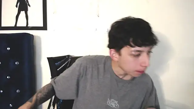  Thomas hot  online show from November 4, 2025, 3:49 am