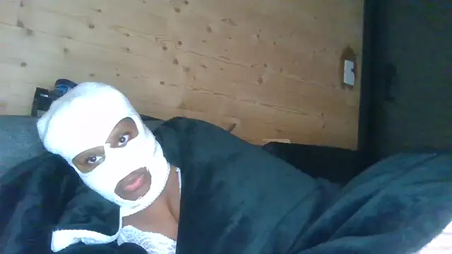 LabelleOnyx online show from March 19, 2026, 8:24 pm