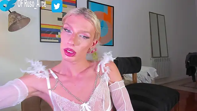 AliceSnowCatt online show from January 19, 2025, 2:57 am