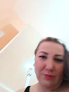 Snapshot of EmmaQueen4 chatting on February 27, 2025, 7:55 am EmmaQueen4 online show from February 27, 2025, 7:55 am