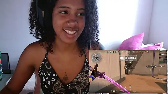 Snapshot of TiffanyRoouse chatting on January 13, 2025, 10:45 pm TiffanyRoouse online show from January 13, 2025, 10:45 pm