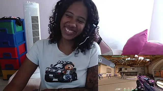 Snapshot of TiffanyRoouse chatting on January 30, 2025, 7:37 pm TiffanyRoouse online show from January 30, 2025, 7:37 pm