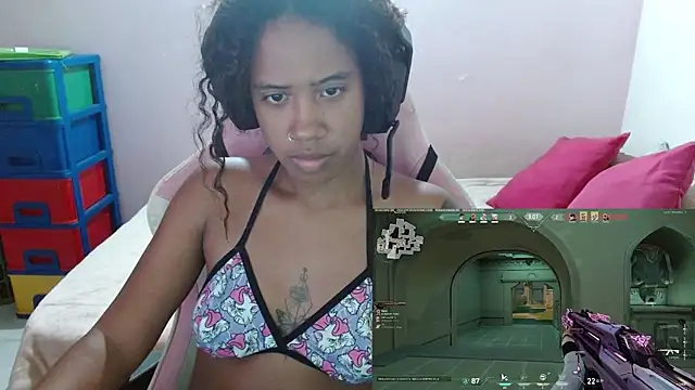 Snapshot of TiffanyRoouse chatting on February 8, 2025, 12:38 am TiffanyRoouse online show from February 8, 2025, 12:38 am
