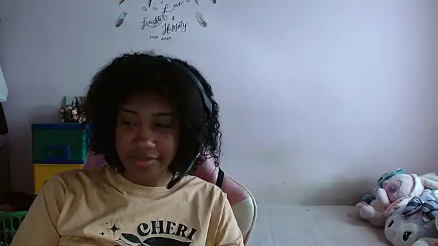 Snapshot of TiffanyRoouse chatting on October 19, 2025, 7:25 pm TiffanyRoouse online show from October 19, 2025, 7:25 pm