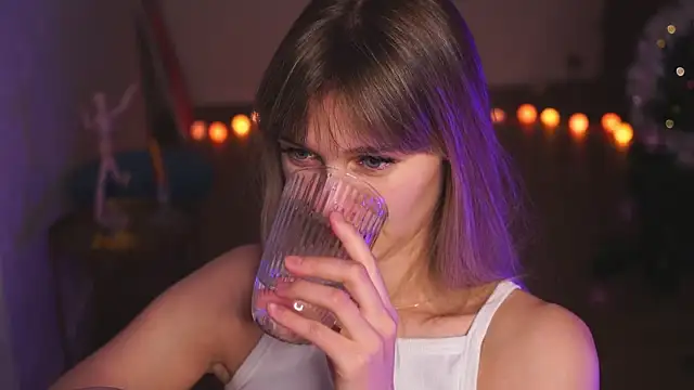 Snapshot of hereandnows_ chatting on January 12, 2025, 8:25 pm hereandnows online show from January 12, 2025, 8:25 pm