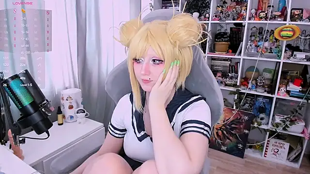 ohclementine online show from April 15, 2026, 9:38 am