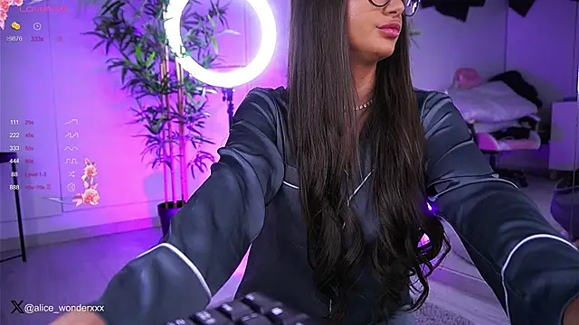 VanessaSimon online show from January 16, 2025, 6:14 am