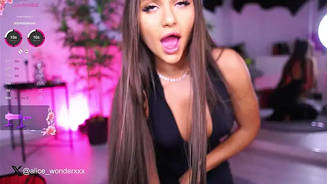 VanessaSimon online show from January 30, 2025, 6:24 am