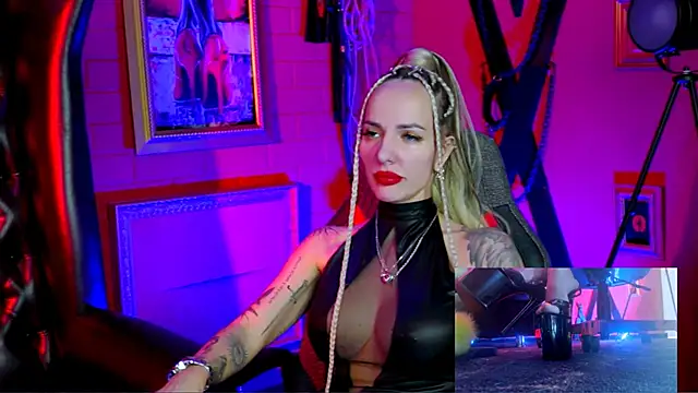 Snapshot of MonicaMaxwel chatting on February 26, 2026, 10:03 am MonicaMaxwel online show from February 26, 2026, 10:03 am