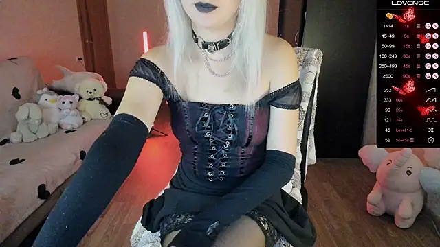 Snapshot of shimizyre___ chatting on September 8, 2025, 5:56 pm shimizyre online show from September 8, 2025, 5:56 pm