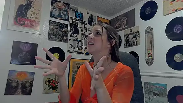 Snapshot of molly_witha_chance chatting on January 23, 2025, 5:02 am molly witha chance online show from January 23, 2025, 5:02 am