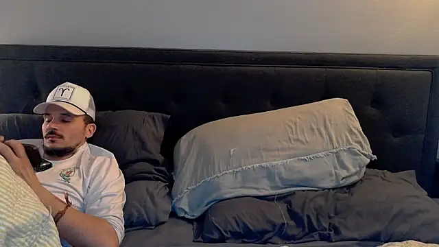 Snapshot of molly_witha_chance chatting on February 24, 2025, 12:30 am molly witha chance online show from February 24, 2025, 12:30 am