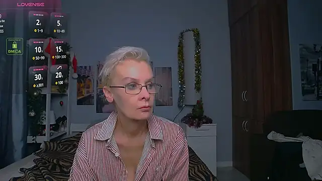 Snapshot of HelgaHimmell chatting on December 26, 2024, 10:52 pm HelgaHimmell online show from December 26, 2024, 10:52 pm