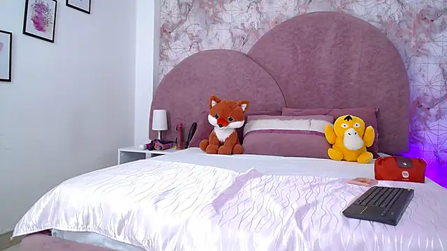 Snapshot of LexaDeRusso chatting on March 14, 2025, 11:11 pm LexaDeRusso online show from March 14, 2025, 11:11 pm