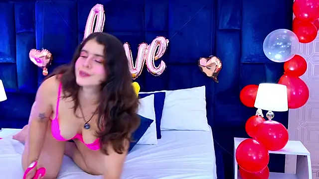 LexaDeRusso online show from February 9, 2026, 8:02 pm