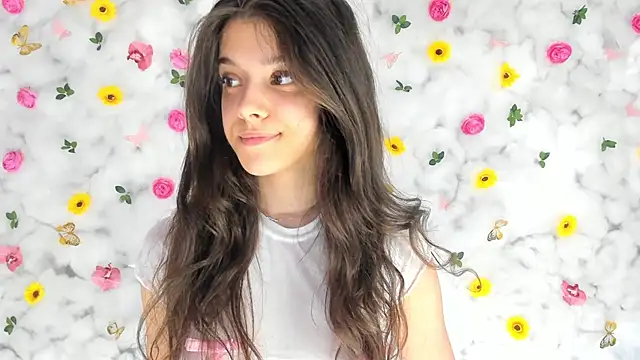 Snapshot of BabyAylin chatting on March 21, 2025, 10:06 am BabyAylin online show from March 21, 2025, 10:06 am