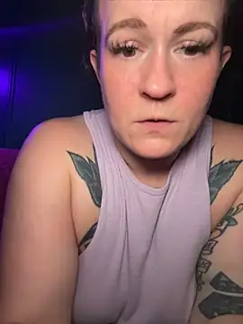 Snapshot of quinnmariexo chatting on July 9, 2026, 10:25 pm quinnmariexo online show from July 9, 2026, 10:25 pm
