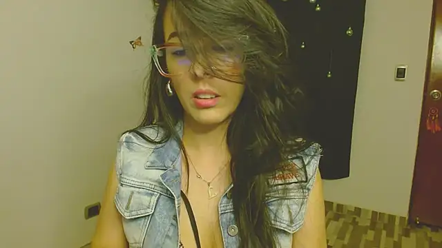 Snapshot of ella_peck chatting on November 13, 2025, 4:11 am ella peck online show from November 13, 2025, 4:11 am