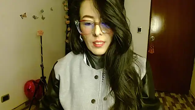 Snapshot of ella_peck chatting on November 19, 2025, 5:18 am ella peck online show from November 19, 2025, 5:18 am