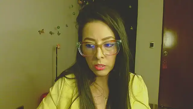 Snapshot of ella_peck chatting on December 2, 2025, 4:51 am ella peck online show from December 2, 2025, 4:51 am