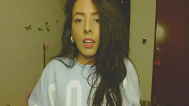 Snapshot of ella_peck chatting on December 16, 2025, 5:01 am ella peck online show from December 16, 2025, 5:01 am