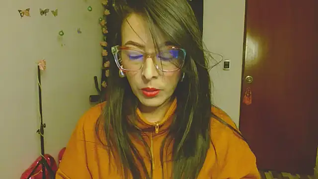 Snapshot of ella_peck chatting on January 19, 2026, 1:09 am ella peck online show from January 19, 2026, 1:09 am