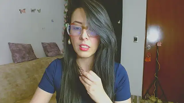 Snapshot of ella_peck chatting on March 1, 2026, 2:02 am ella peck online show from March 1, 2026, 2:02 am